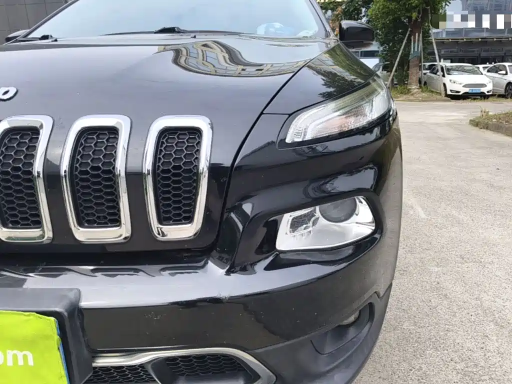 Jeep Cherokee — миниатюра 24