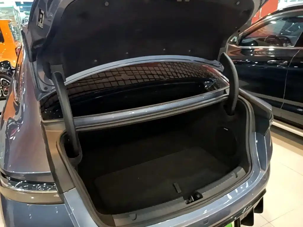 BYD Seal — миниатюра 15