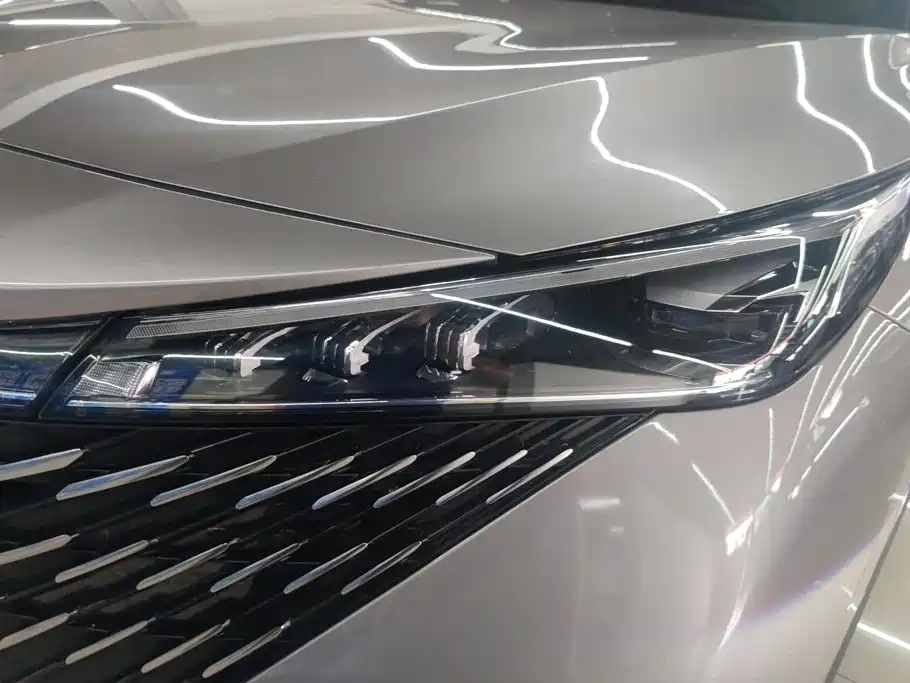 Roewe RX5 New Energy — миниатюра 5