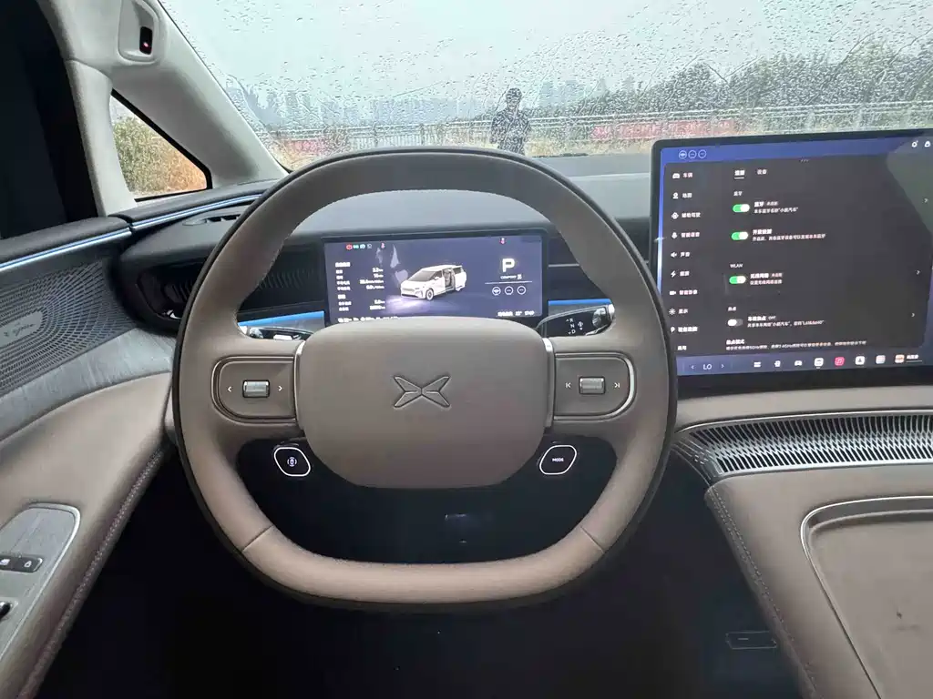 XPeng X9 — миниатюра 13