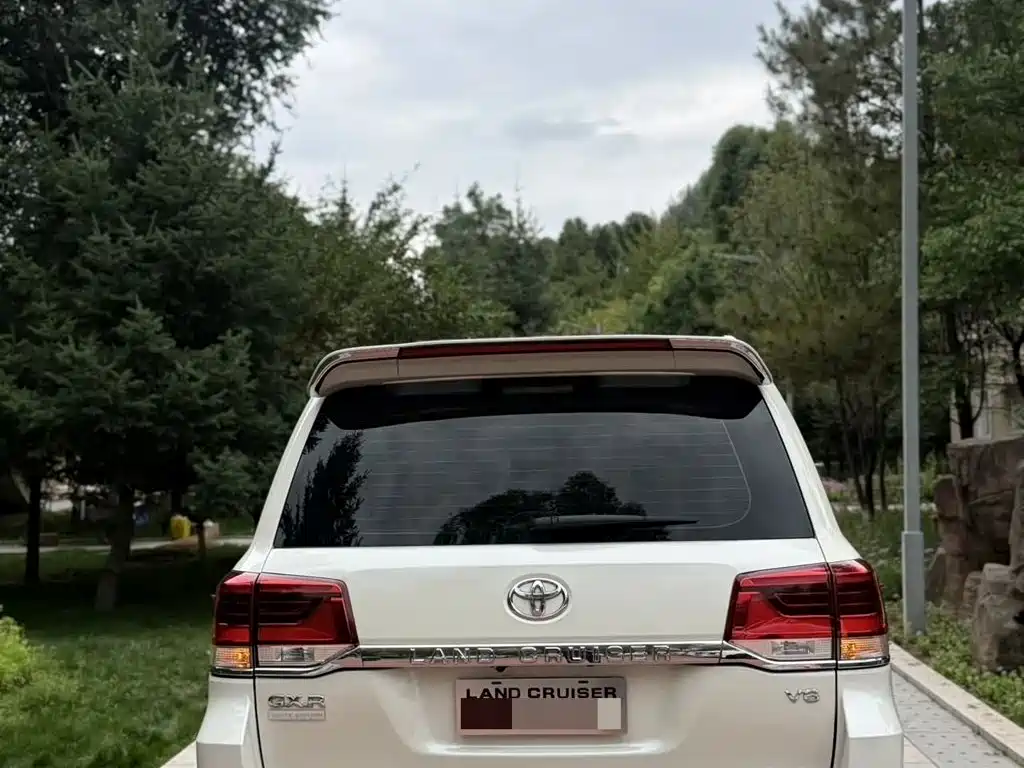 Toyota Land Cruiser — миниатюра 9
