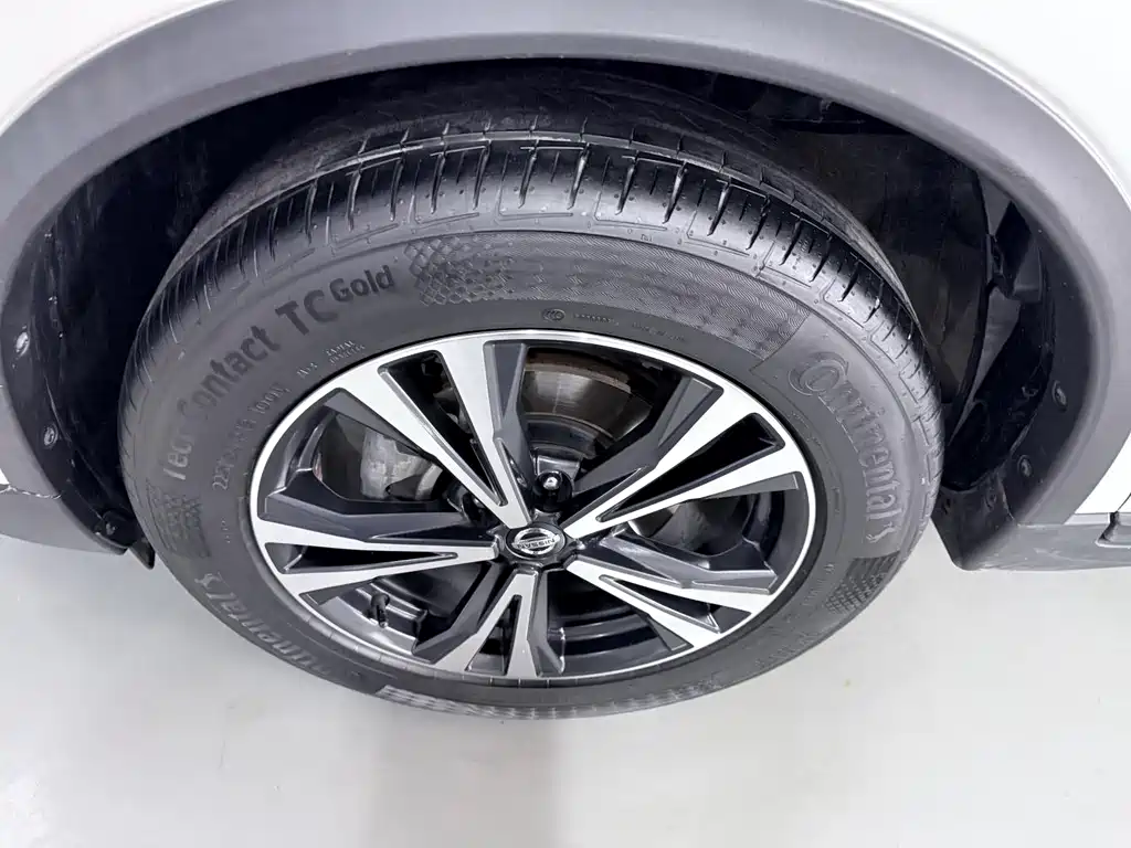 Nissan X-Trail - фото 7