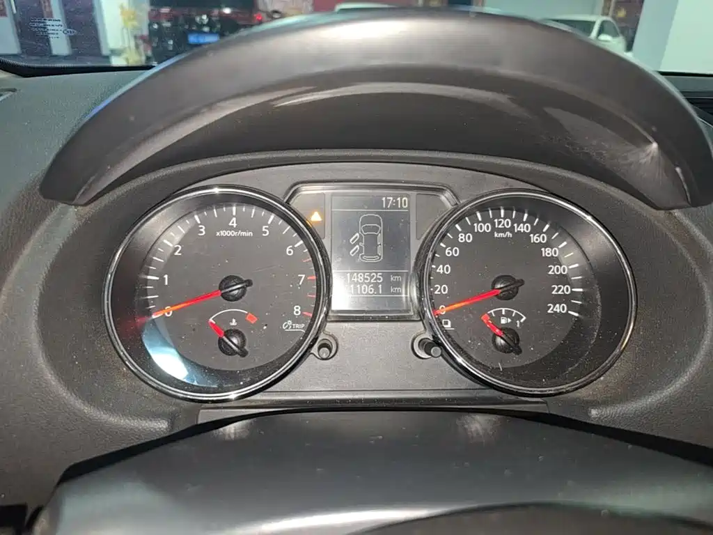 Nissan Qashqai — миниатюра 12