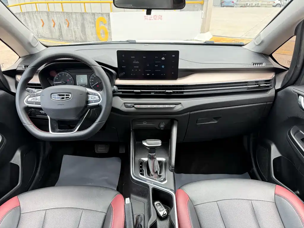 Geely Vision X3 — миниатюра 7