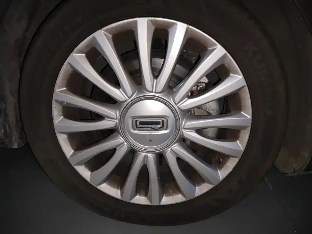 Qoros Qoros 3 — миниатюра 8