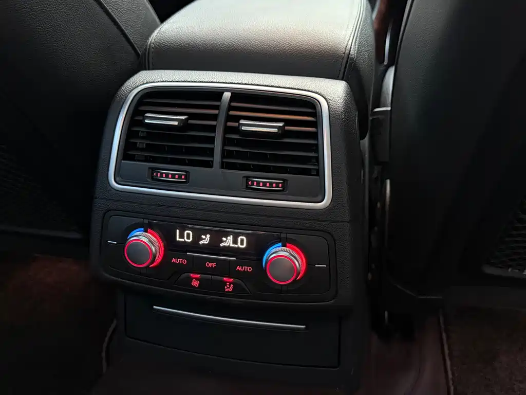 Audi A6L — миниатюра 12