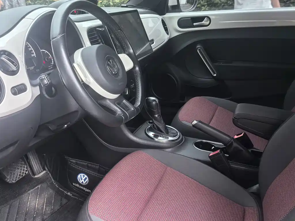 Volkswagen Beetle — миниатюра 7