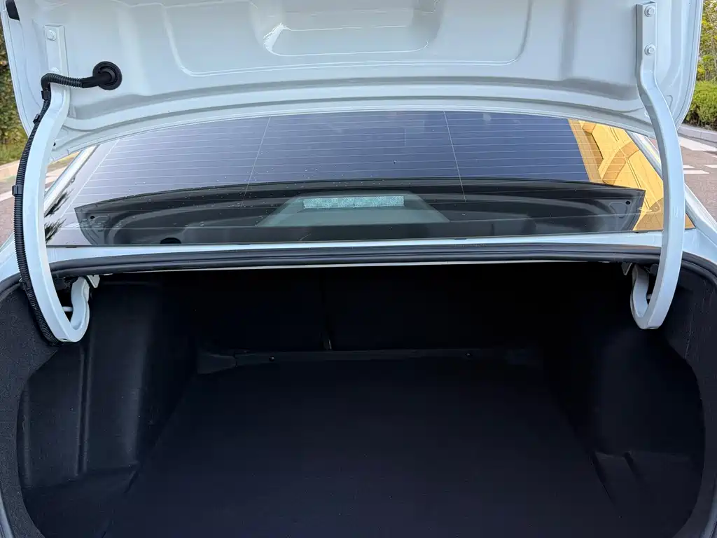 Volkswagen Lavida — миниатюра 14