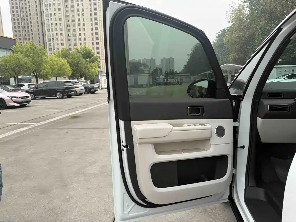 Li Auto Li MEGA — миниатюра 12
