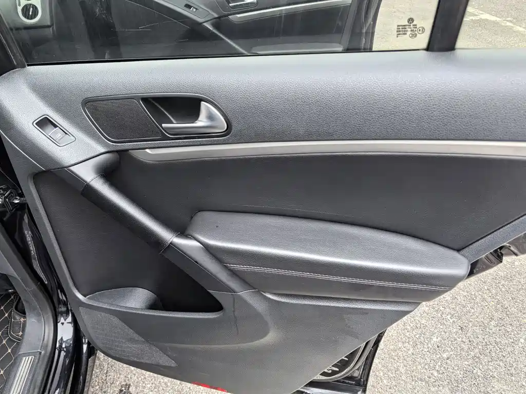 Volkswagen Tiguan — миниатюра 15