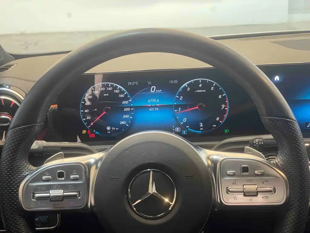 Mercedes-Benz A-Class — миниатюра 14
