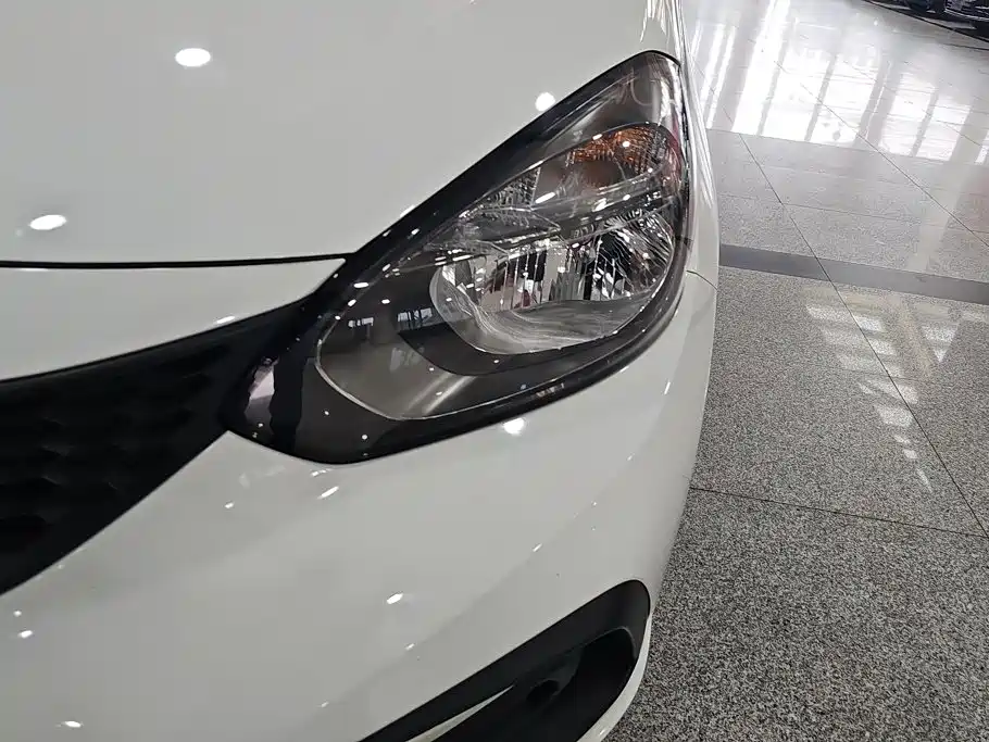 Honda Fit — миниатюра 5