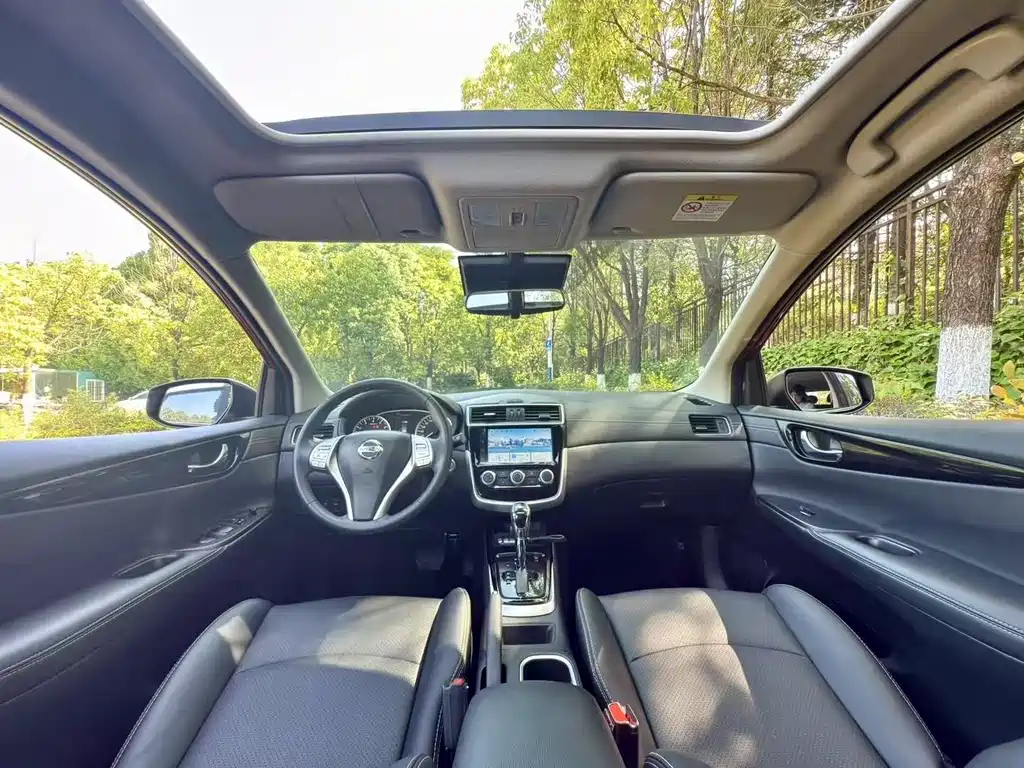 Nissan Tiida 2021 1.6L CVT