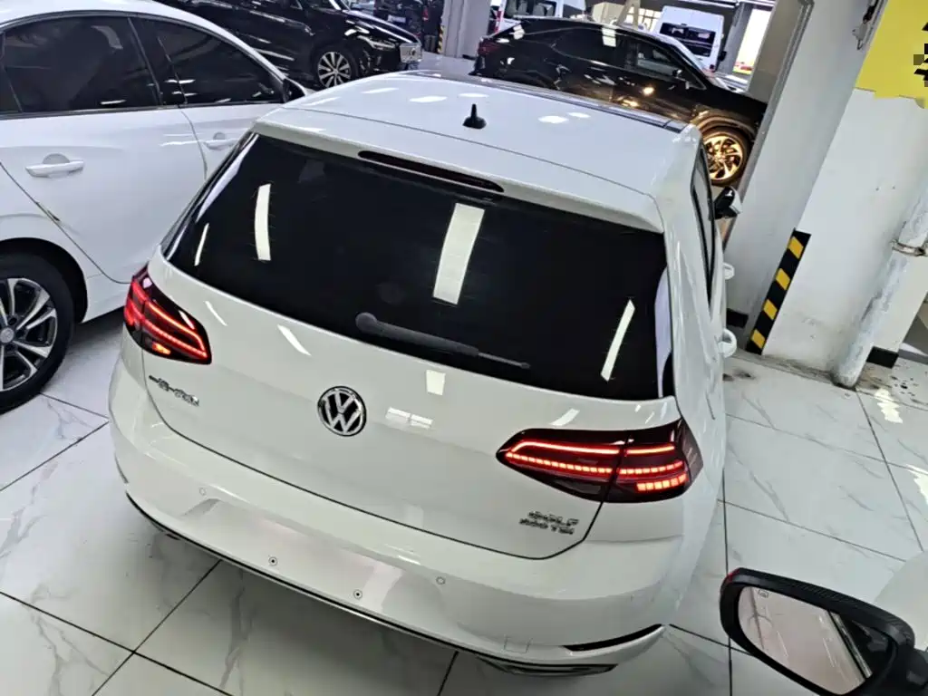 Volkswagen Golf — миниатюра 7