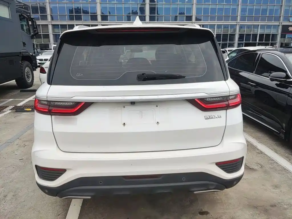 Geely Vision X6 — миниатюра 6