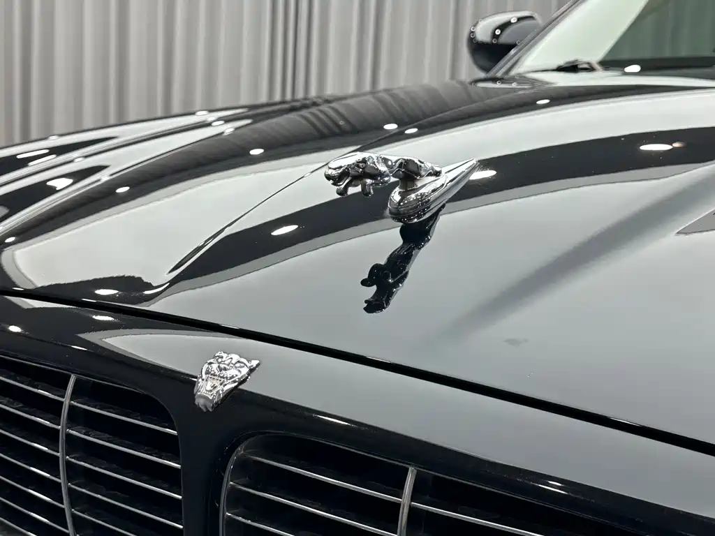 Jaguar XJ — миниатюра 39