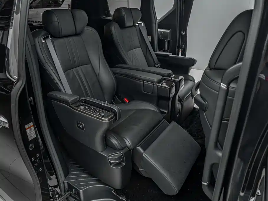 Toyota Vellfire — миниатюра 29