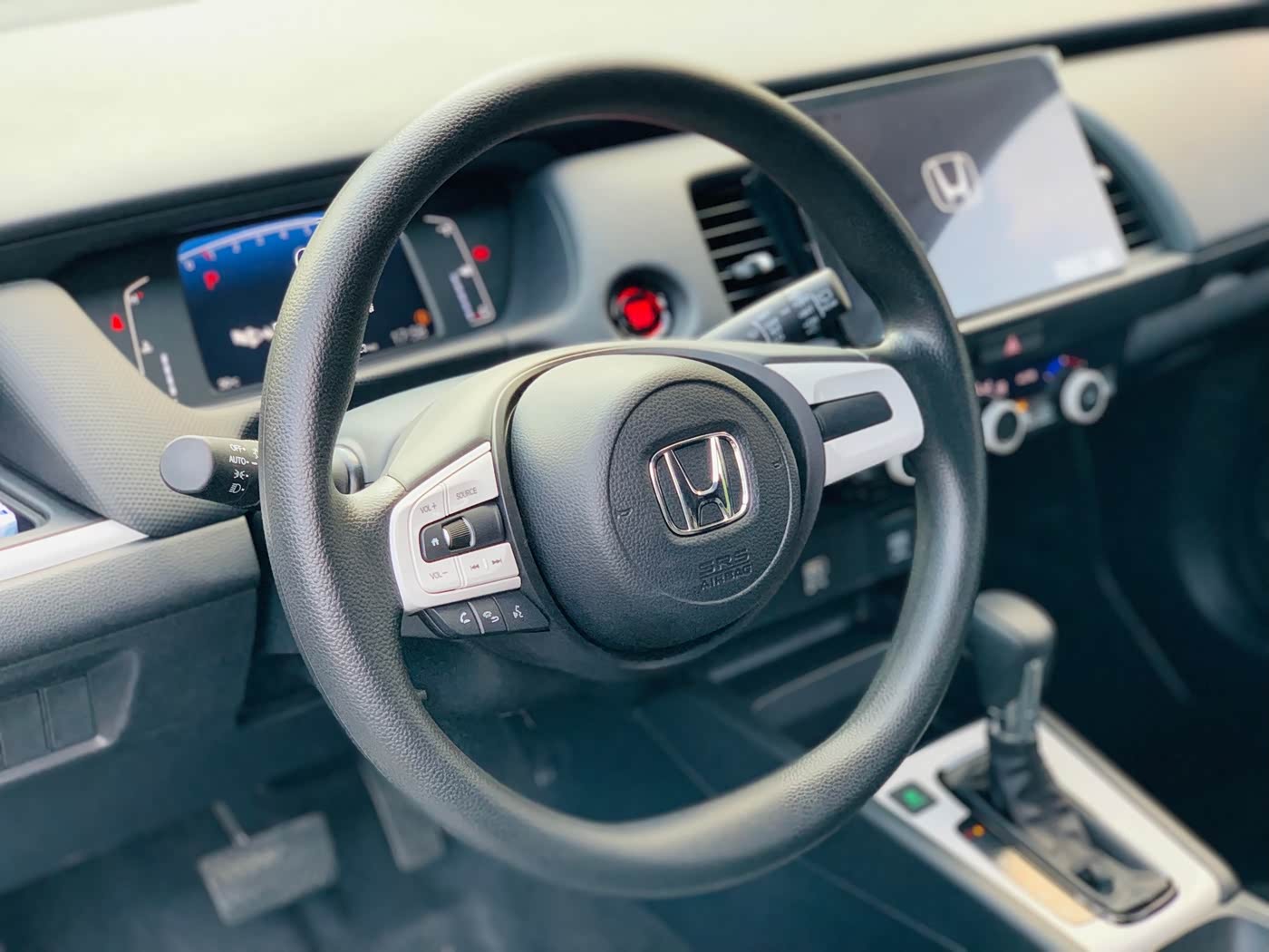 Honda Fit 1.5 л 2026 г. Белый, пробег 1000 км
