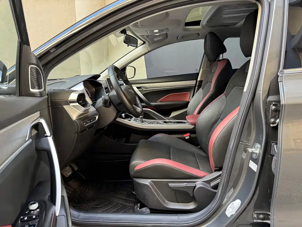 Geely Binyue — миниатюра 6