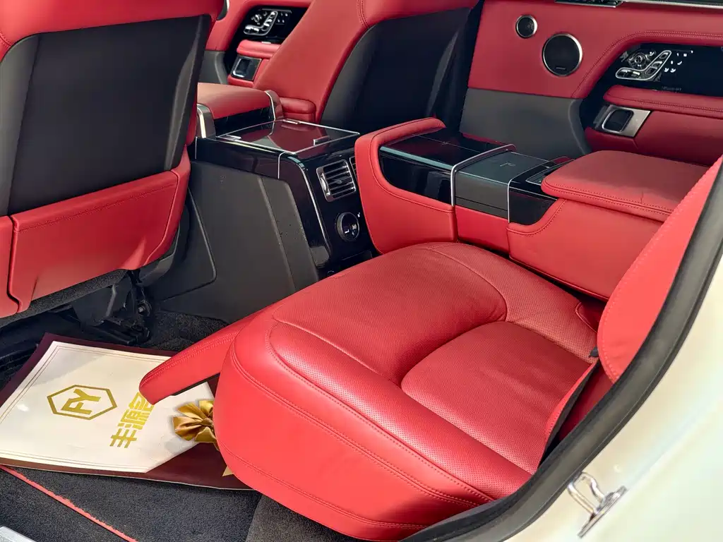Land Rover Range Rover — миниатюра 11