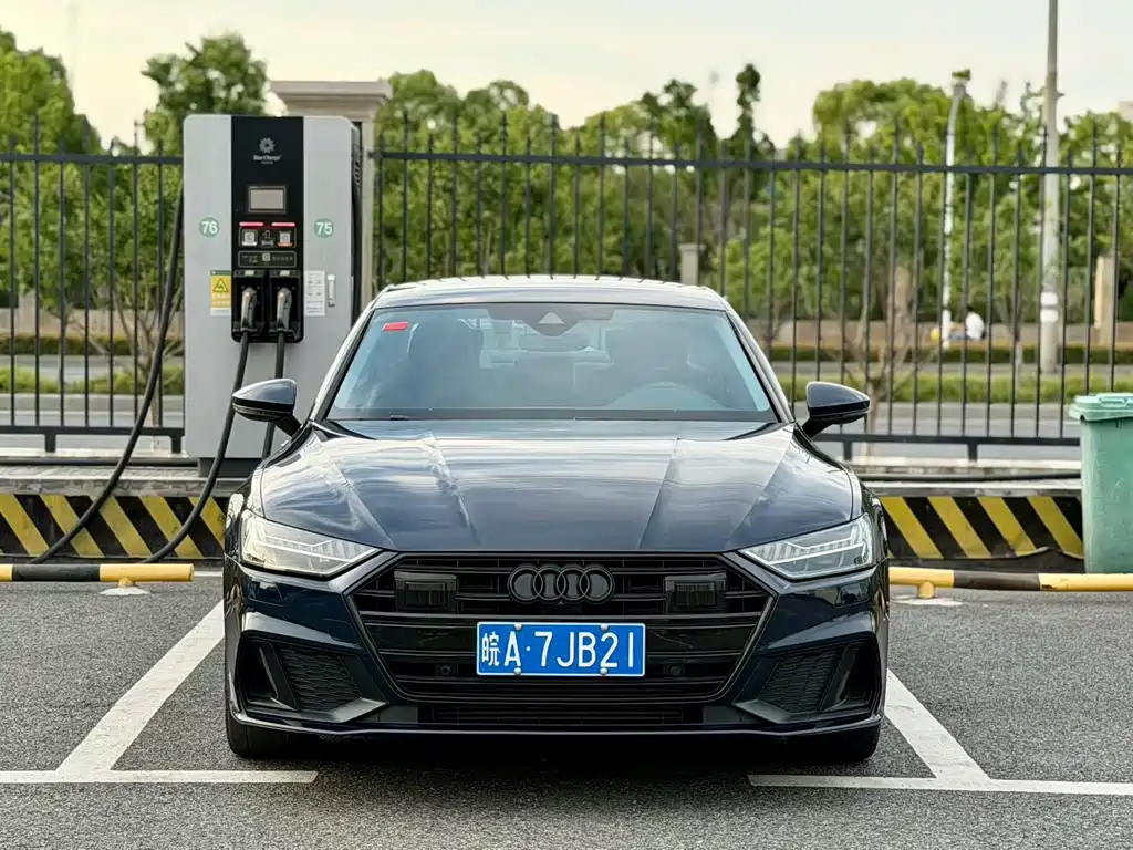 Audi A7L 2022 45 TFSI S-line