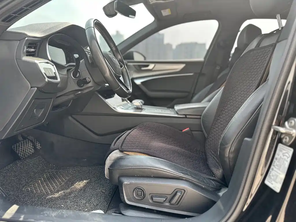 Audi A6L — миниатюра 7