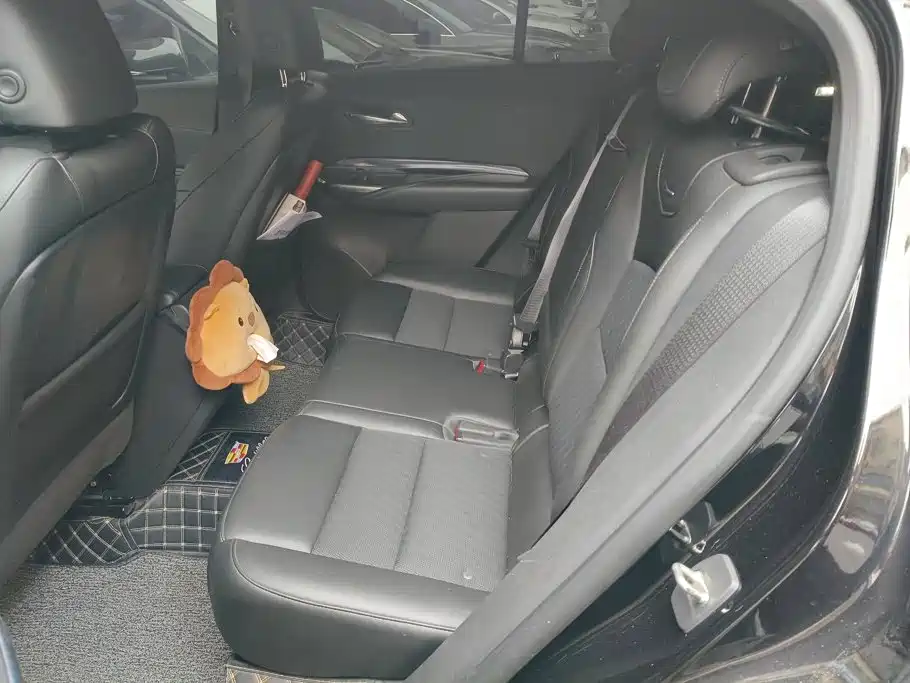 Cadillac XT4 — миниатюра 11