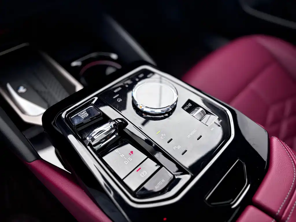 BMW 5 Series — миниатюра 19