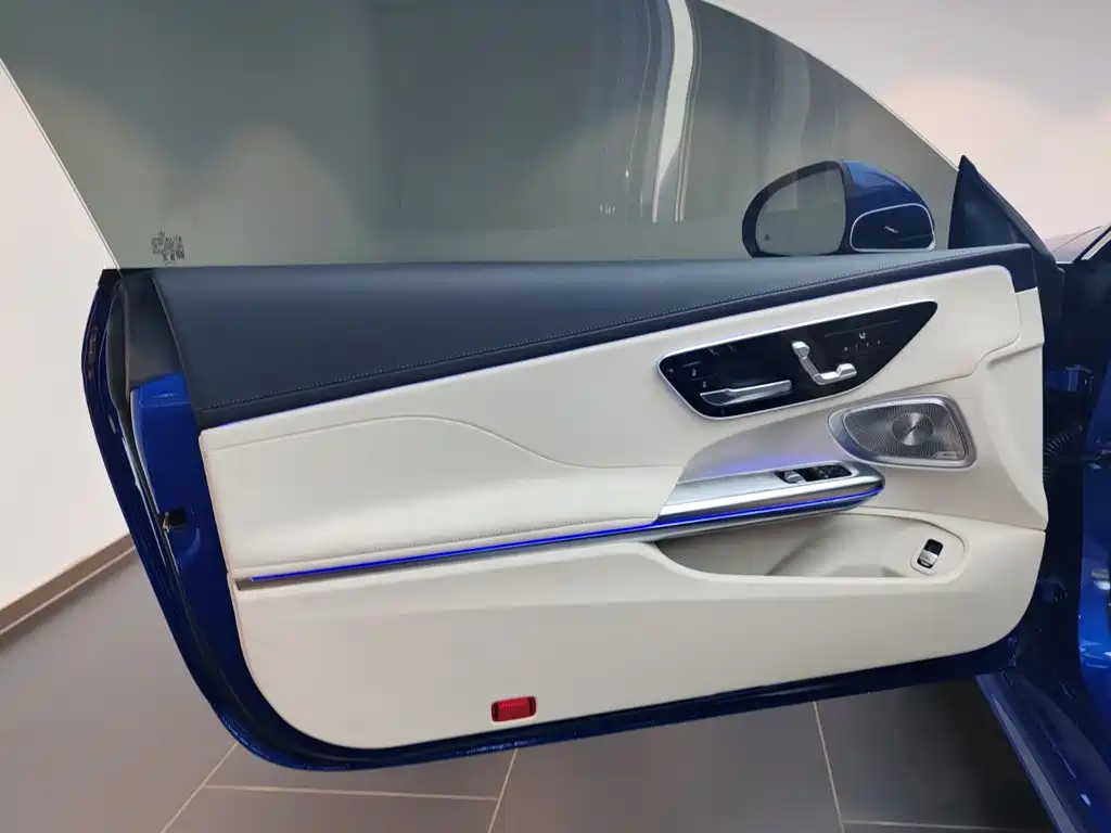 Mercedes-Benz CLE — миниатюра 8