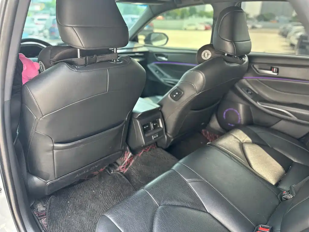 Toyota Avalon — миниатюра 9