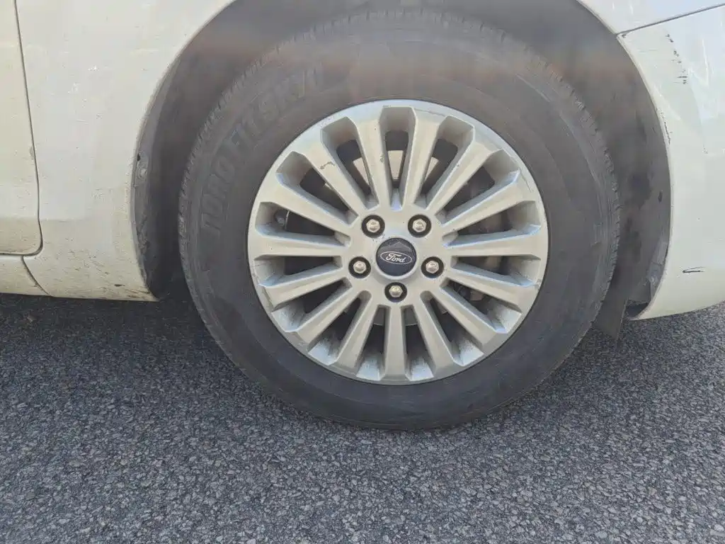 Ford Focus — миниатюра 8