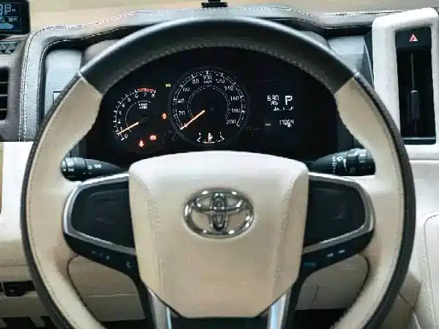 Toyota Hiace — миниатюра 13