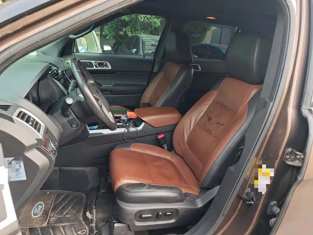 Ford Explorer (Import) — миниатюра 11