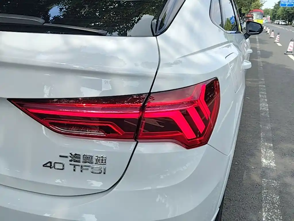 Audi Q3 Sportback — миниатюра 8