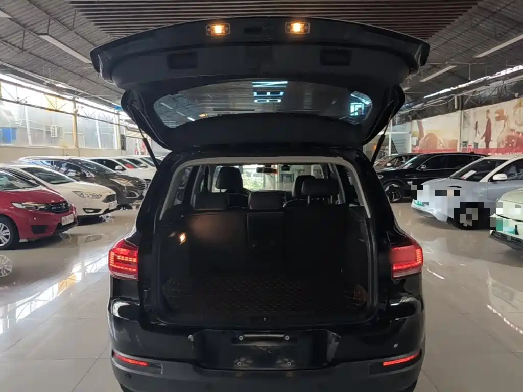 Volkswagen Tiguan — миниатюра 19
