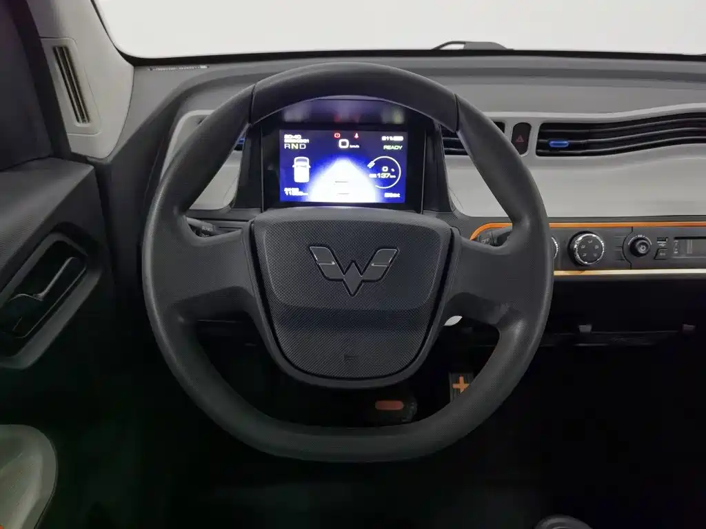 Wuling MINIEV — миниатюра 11