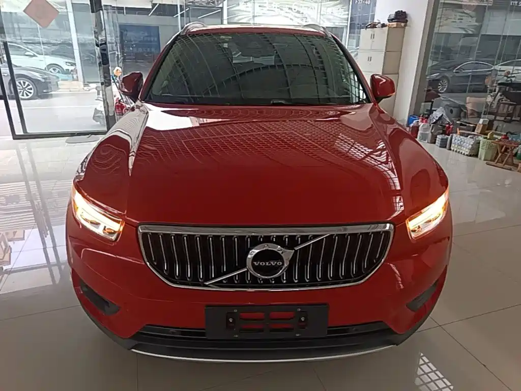 Volvo XC40 — миниатюра 3
