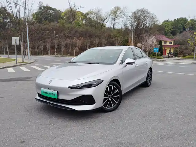 2025 Roewe D7 DMH