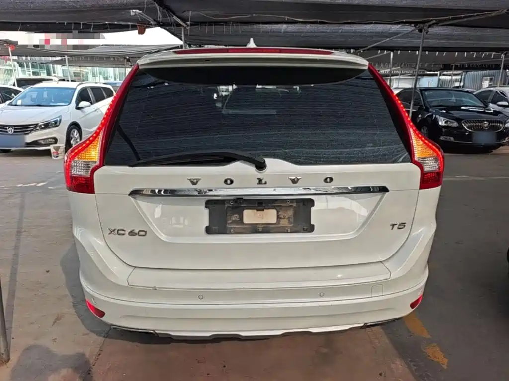 Volvo XC60 — миниатюра 6