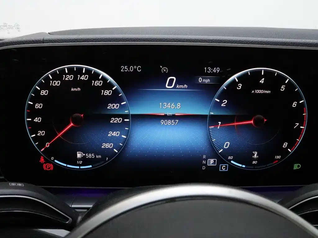 Mercedes-Benz GLE (Import) — миниатюра 13