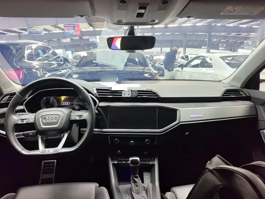 Audi Q3 Sportback — миниатюра 10