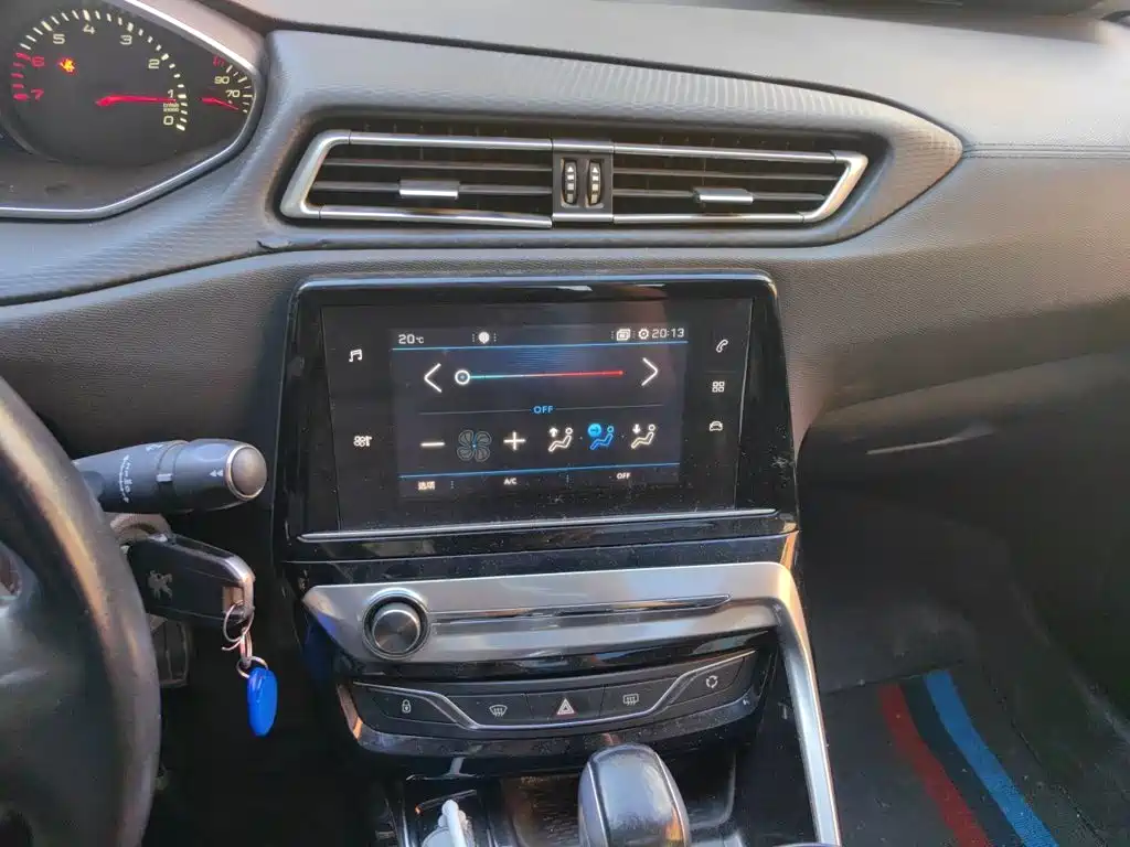 Peugeot 308 — миниатюра 14