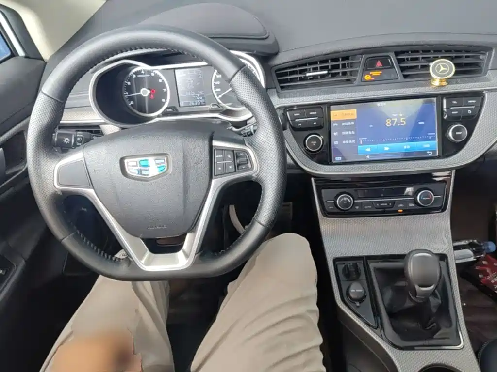 Geely Emgrand GS — миниатюра 10
