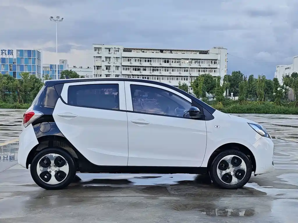 Changan Benben E-Star — миниатюра 6
