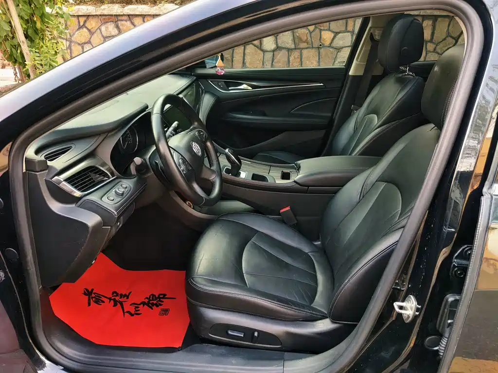 Buick LaCrosse — миниатюра 4