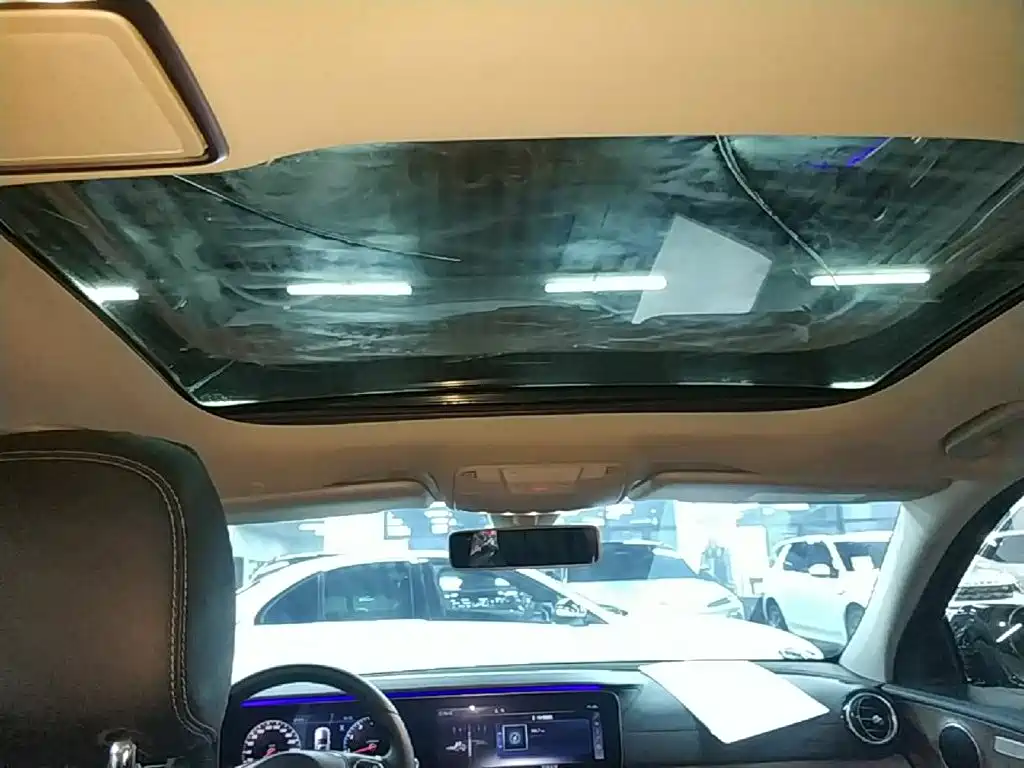 Mercedes-Benz E-Class — миниатюра 18