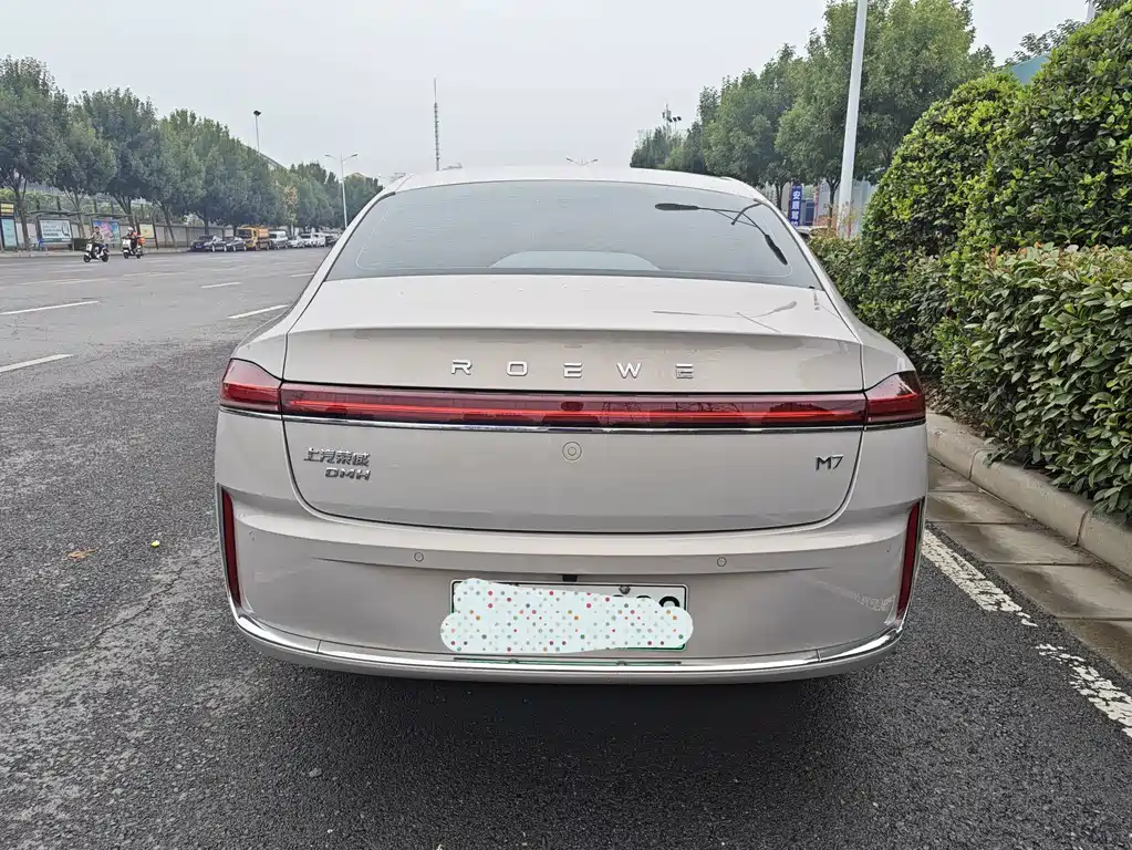 Roewe M7 DMH — миниатюра 10