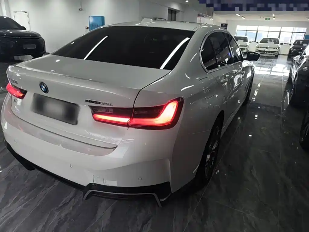 BMW i3 — миниатюра 7