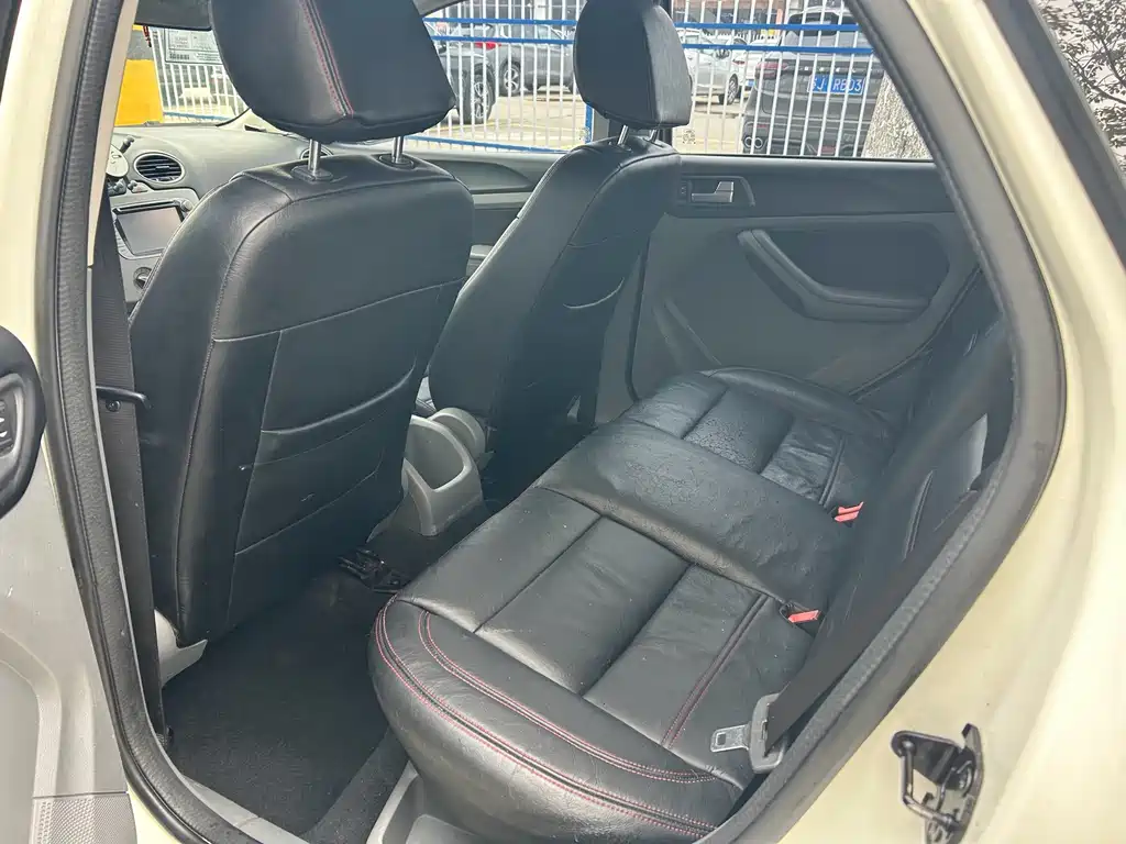 Ford Focus — миниатюра 4