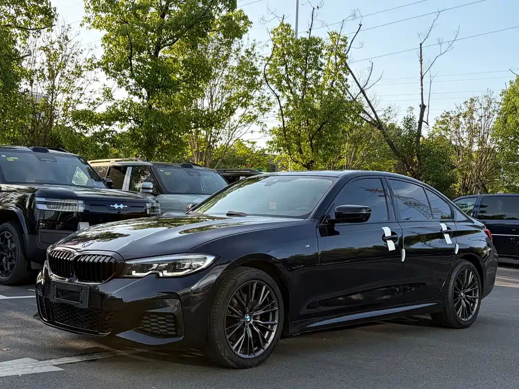 BMW 3 Series 2021